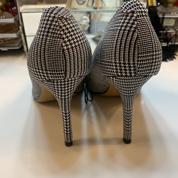 Marc Fisher MF Darren Houndstooth Heels 5.5M - Picture 3 of 6